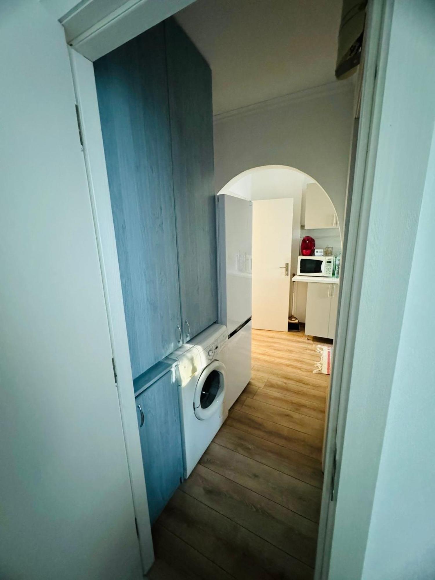 A'S Apartment Onesti Eksteriør bilde